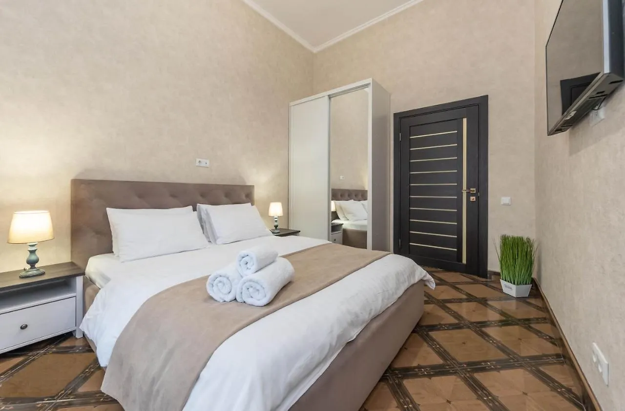 Apartment Maidan, Khreschatyk 3Br Kyiv
