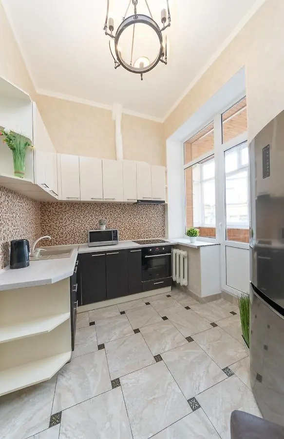 Maidan, Khreschatyk 3Br Kiev 0*,