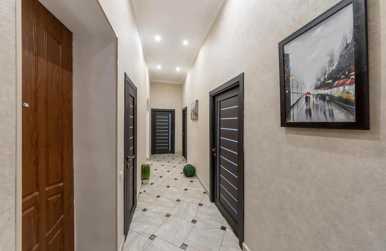 Maidan, Khreschatyk 3Br Kiev